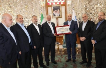 رئيس المكتب السياسي لحركة حماس إسماعيل هنية يلتقي رئيس مجلس الشورى الإسلامي في إيران الدكتور محمد باقر قاليباف